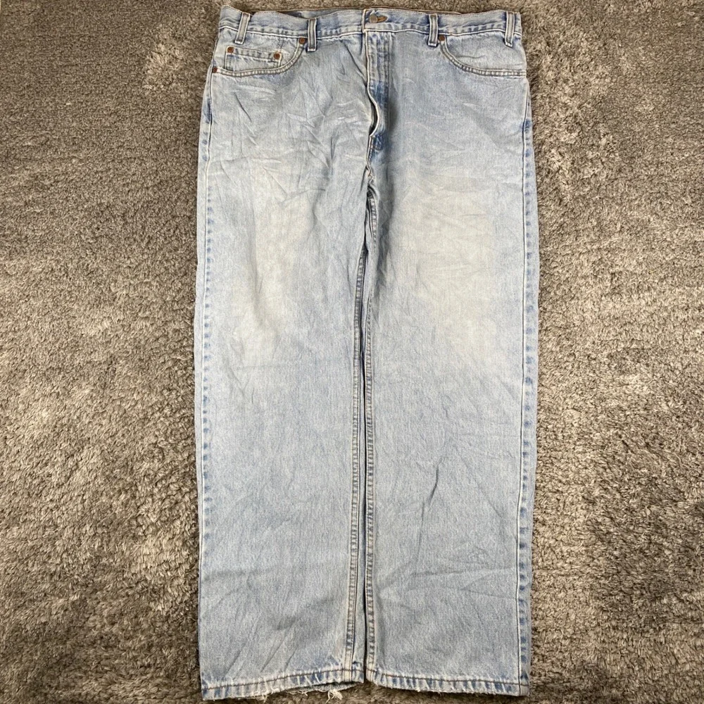 Vintage Levi's 505 Jeans Mens 42x30 Blue Denim‎ Light Wash Regular Straight Y2k